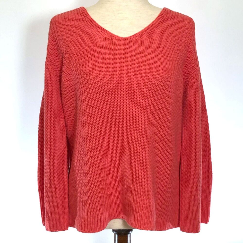 5/$25 Ann Taylor Factory Coral V-Neck Sweater SM